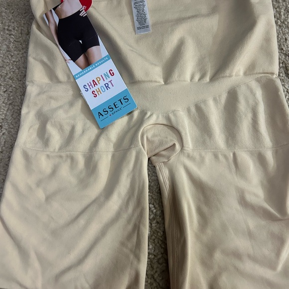 Shape Wear Bundle NWT - Picture 5 of 5